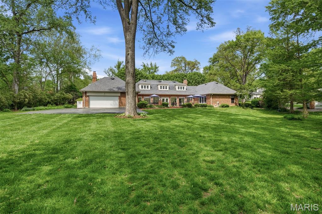 1721 Kenmont Road Ladue, MO 63124 - Photo 38 of 46