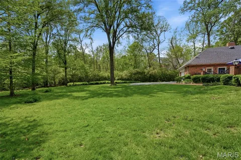 $1,299,000 | 1721 Kenmont Road, Ladue, MO 63124