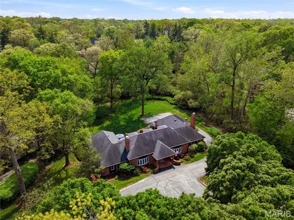 $1,299,000 | 1721 Kenmont Road, Ladue, MO 63124