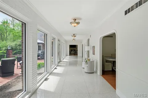 $1,299,000 | 1721 Kenmont Road, Ladue, MO 63124