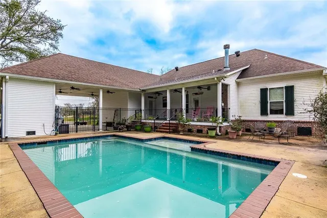 $700,000 | 200-220 Ciravola Lane, Boutte, LA 70039