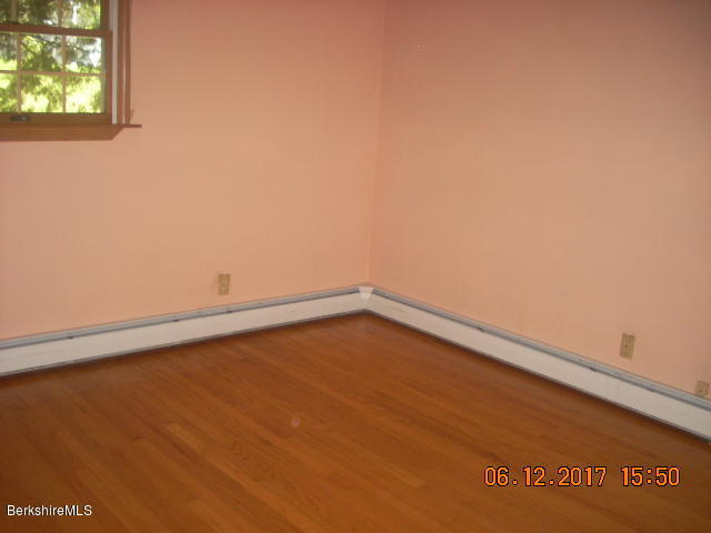 210 Partridge Road Pittsfield, MA 01201 - Photo 11 of 23 bed
