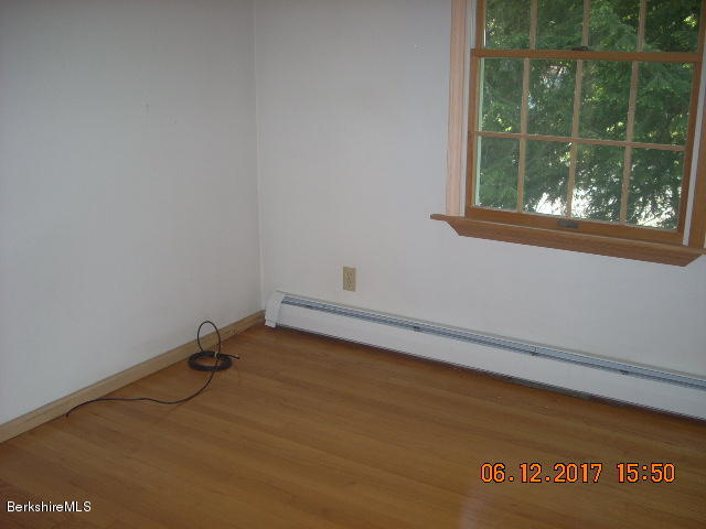 210 Partridge Road Pittsfield, MA 01201 - Photo 13 of 23 bed3
