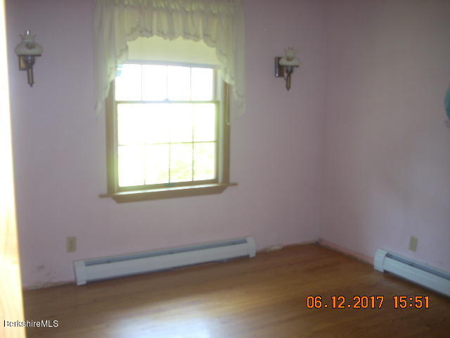 210 Partridge Road Pittsfield, MA 01201 - Photo 14 of 23 bed4