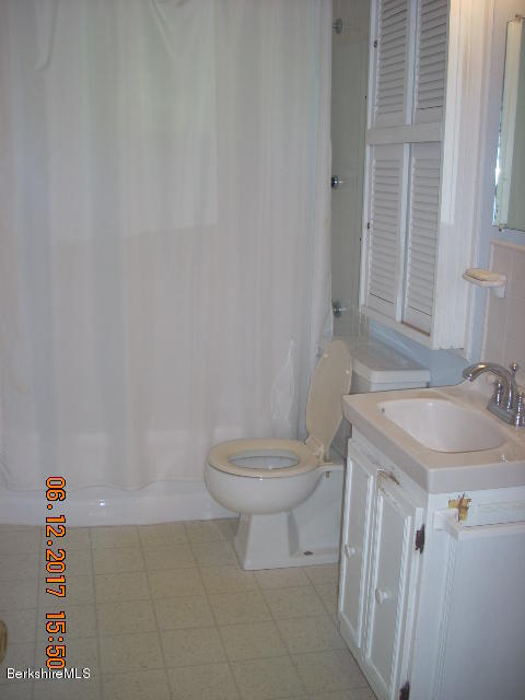 210 Partridge Road Pittsfield, MA 01201 - Photo 16 of 23 bath