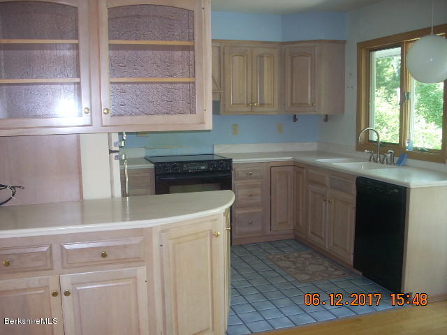 210 Partridge Road Pittsfield, MA 01201 - Photo 9 of 23 kitchen2