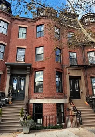 $2,599,000 | 667 Tremont Street, Unit 1, Boston, MA 02118