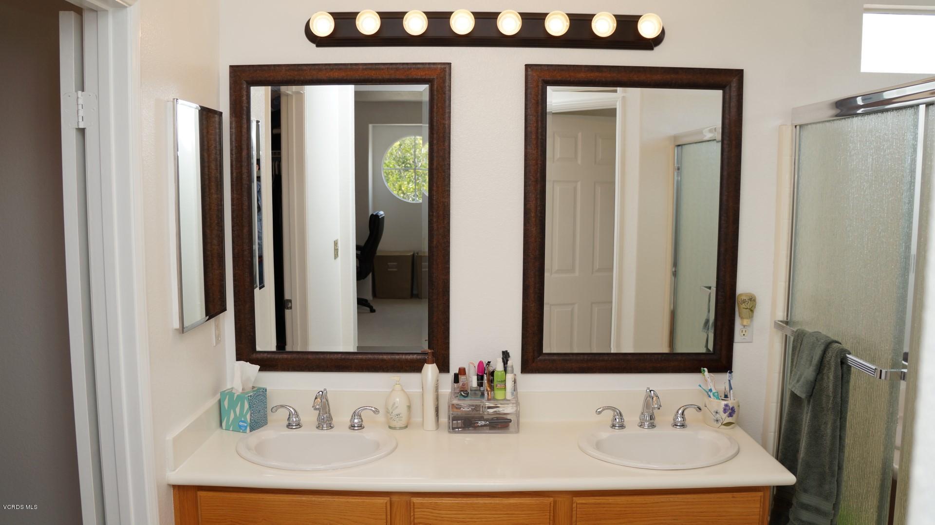 713 Pivot Point Way Oxnard, CA 93035 - Photo 24 of 33 713 Pivot Point Way, Oxnard, CA 93035 -