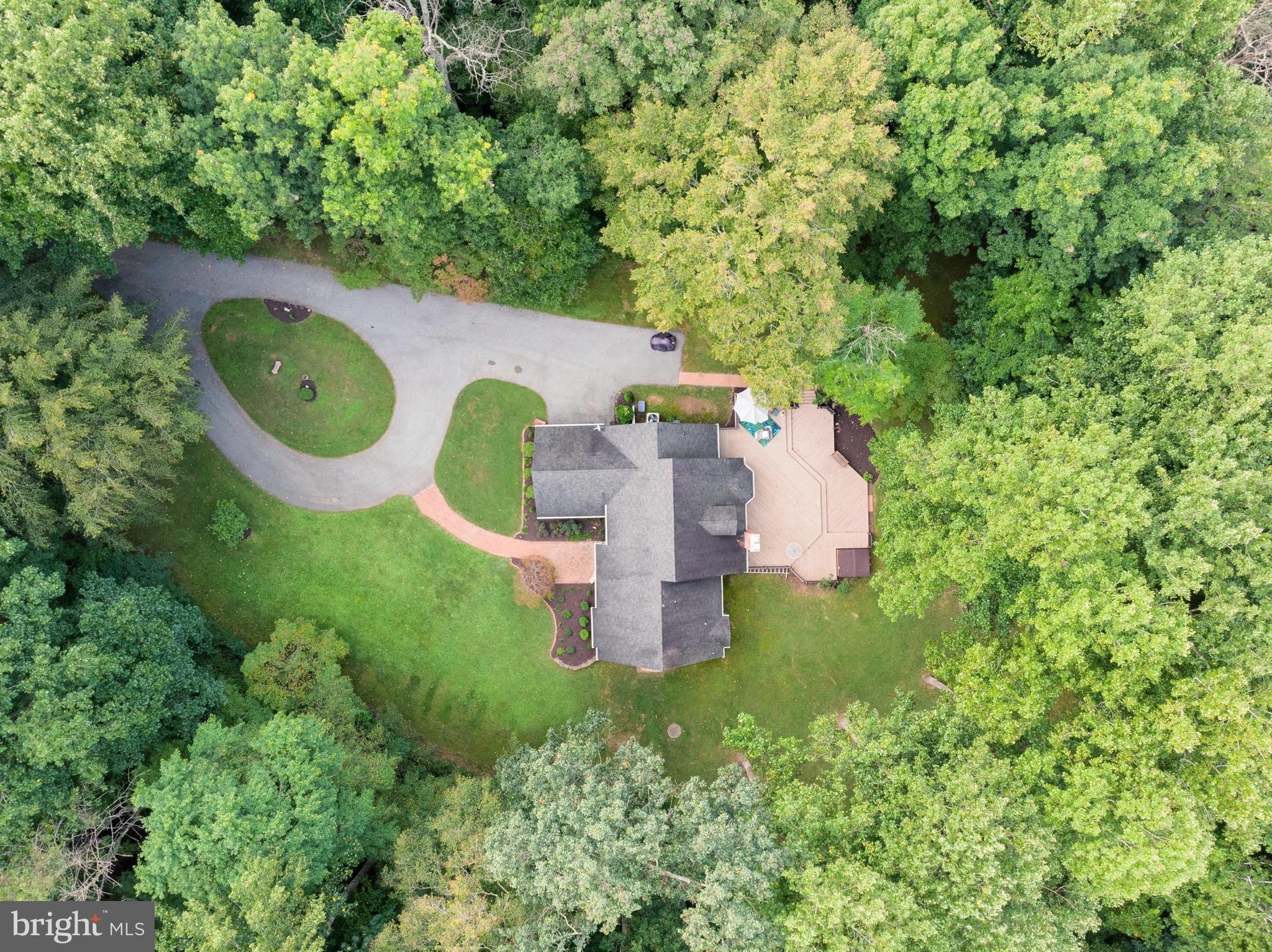 9212 Dogwood Road Baltimore, MD 21244 - Photo 2 of 18