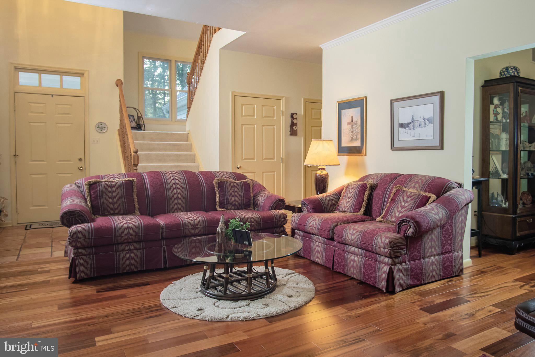 9212 Dogwood Road Baltimore, MD 21244 - Photo 5 of 18