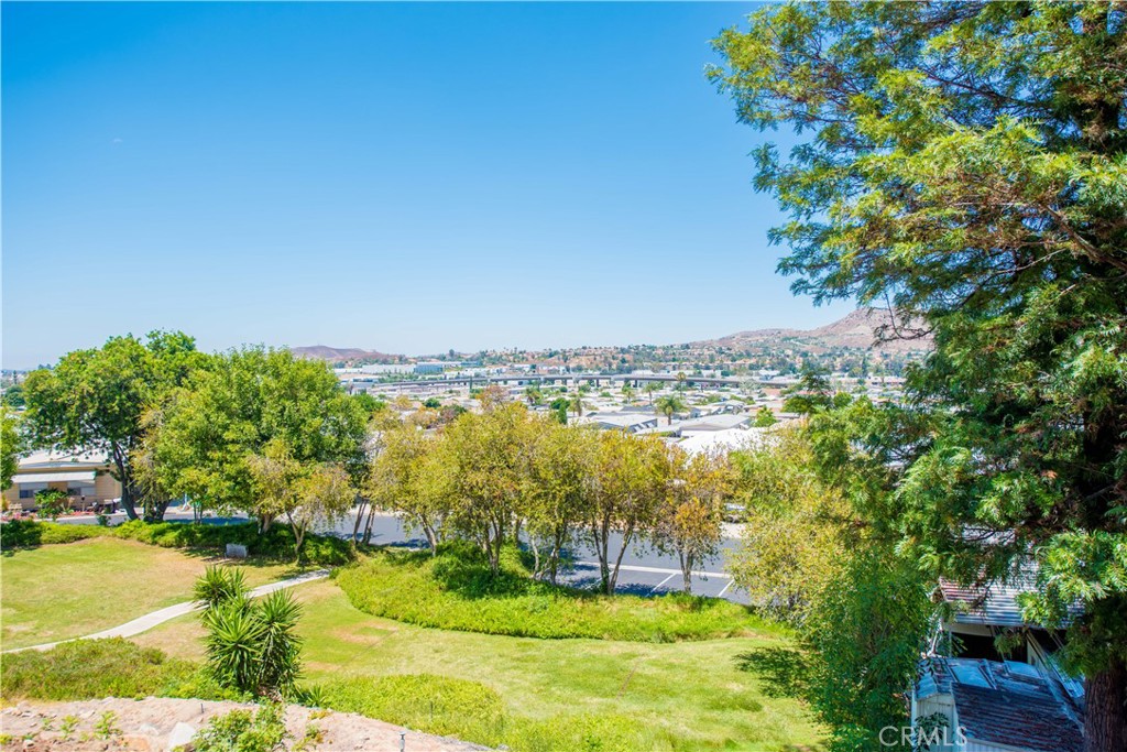 3500 Buchanan Street, Unit 162 Riverside, CA 92503 - Photo 42 of 54 Club House