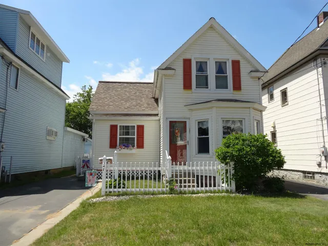 $215,000 | 342 Eleanor Street, Schenectady, NY 12306