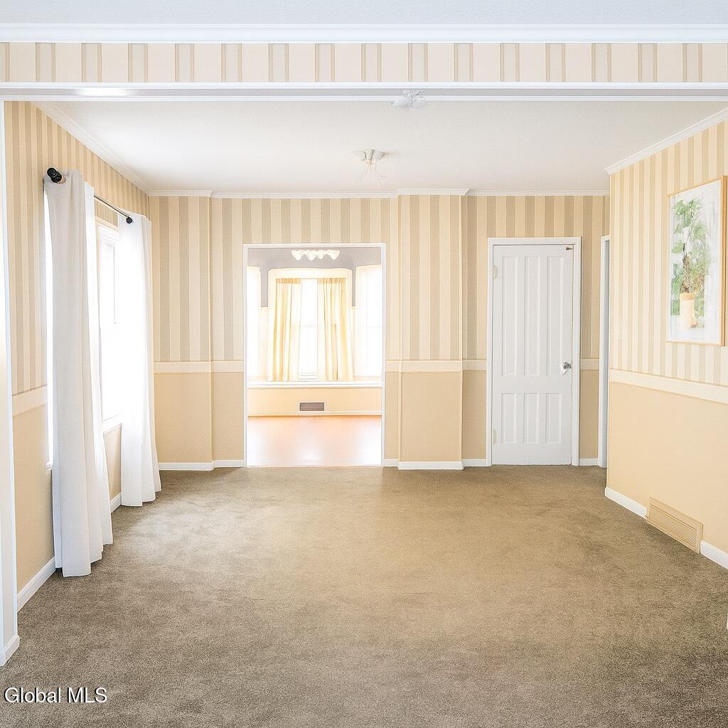 342 Eleanor Street Schenectady, NY 12306 - Photo 17 of 24 Eleanor 2