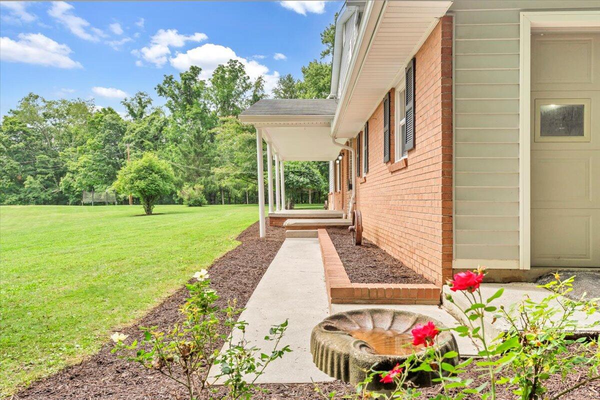 462 Germany Road Renick, WV 24966 - Photo 10 of 101 Gallery Image 10