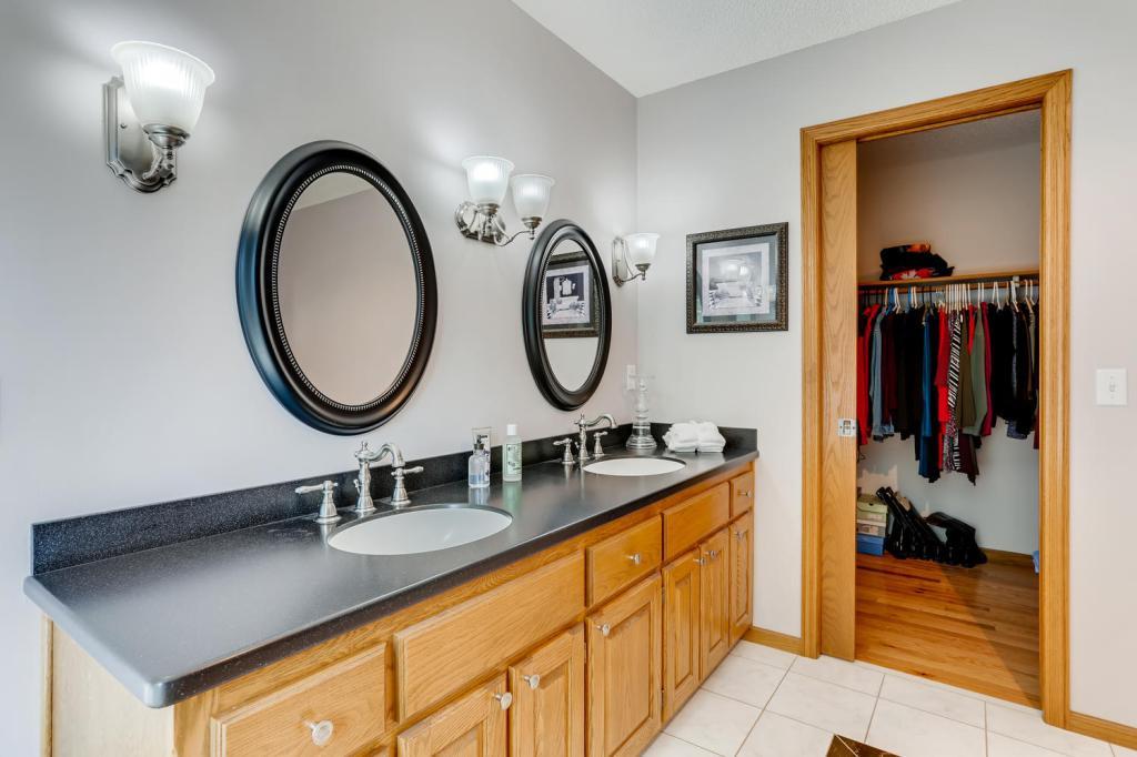 23210 Garrison Road Corcoran, MN 55340 - Photo 15 of 32 Gallery Image 15