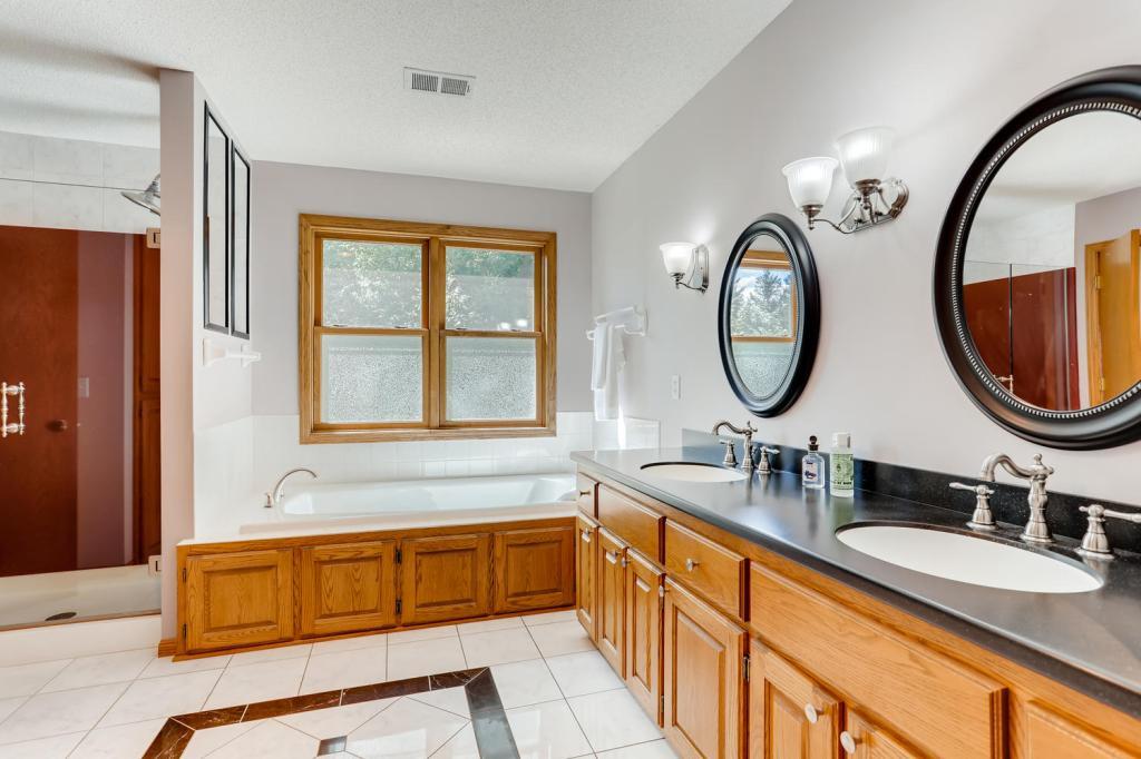 23210 Garrison Road Corcoran, MN 55340 - Photo 16 of 32 Gallery Image 16