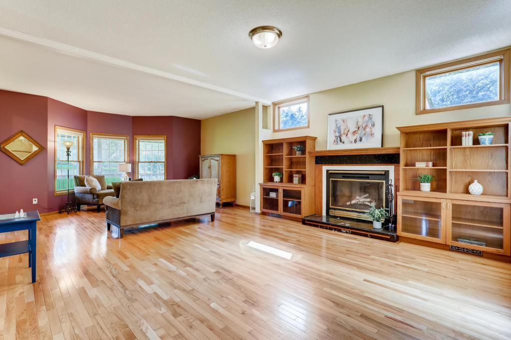 23210 Garrison Road Corcoran, MN 55340 - Photo 5 of 32 Gallery Image 5