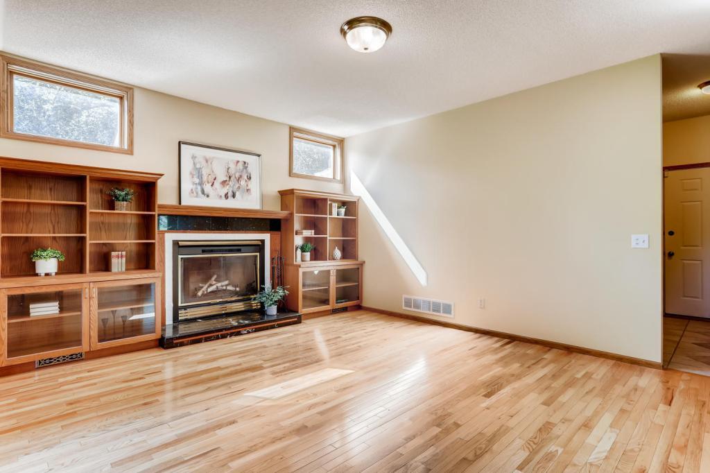 23210 Garrison Road Corcoran, MN 55340 - Photo 6 of 32 Gallery Image 6