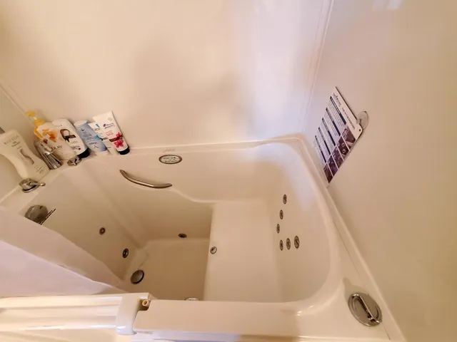 $950,000 | 259-265 Bowden Point Road, Prospect, ME 04981