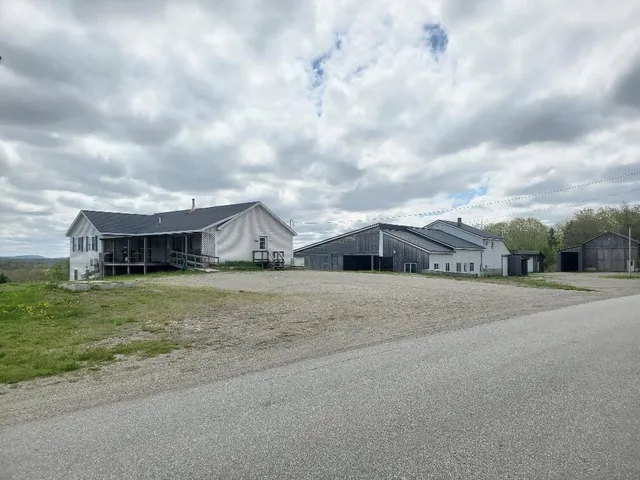 $950,000 | 259-265 Bowden Point Road, Prospect, ME 04981