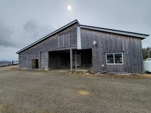$950,000 | 259-265 Bowden Point Road, Prospect, ME 04981