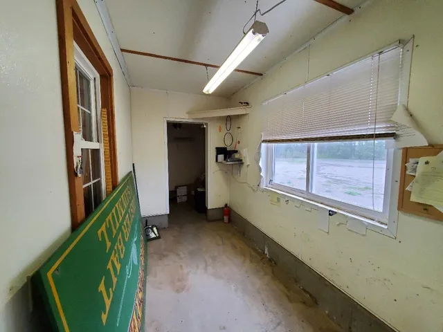 $950,000 | 259-265 Bowden Point Road, Prospect, ME 04981