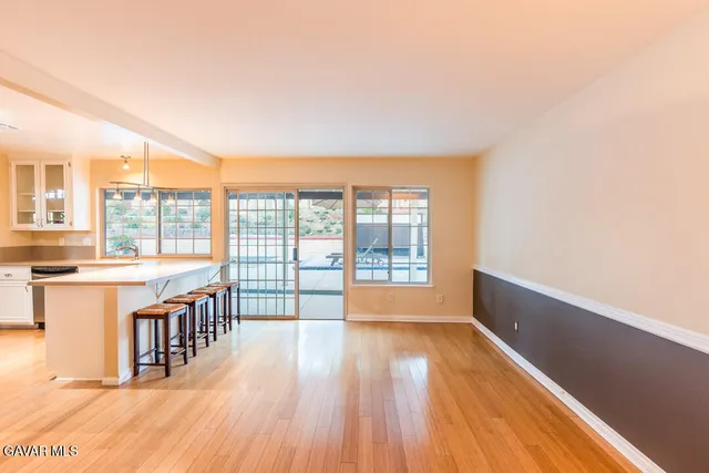 $899,000 | 23132 Posada Drive, Santa Clarita, CA 91354