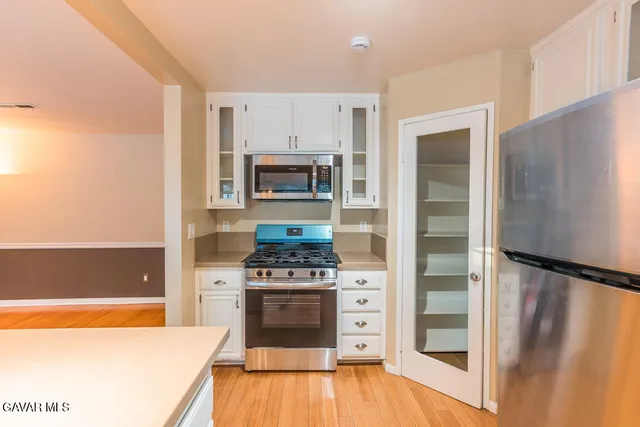 $899,000 | 23132 Posada Drive, Santa Clarita, CA 91354