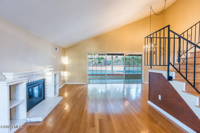 $899,000 | 23132 Posada Drive, Santa Clarita, CA 91354