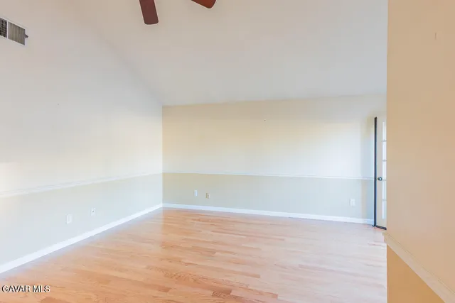 $899,000 | 23132 Posada Drive, Santa Clarita, CA 91354