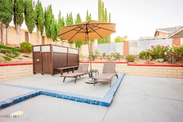 $899,000 | 23132 Posada Drive, Santa Clarita, CA 91354