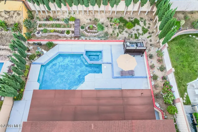 $899,000 | 23132 Posada Drive, Santa Clarita, CA 91354