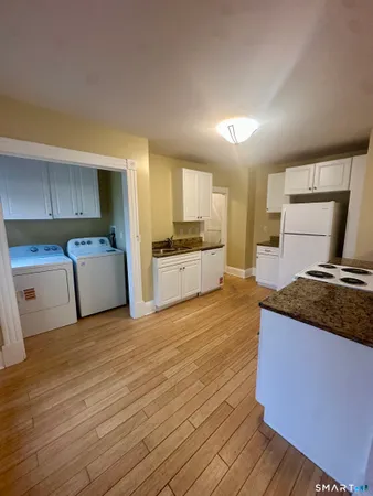 $2,800 | 134 Queen Street, Bristol, CT 06010