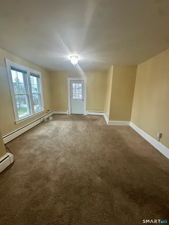 $2,800 | 134 Queen Street, Bristol, CT 06010