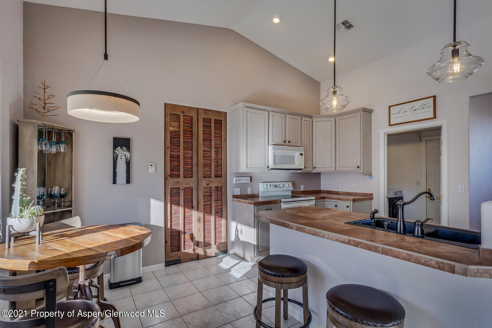 2355 Rana Road Grand Junction, CO 81507 - Photo 11 of 23 09_2355_Rana_Road_Grand_Junction_8150700