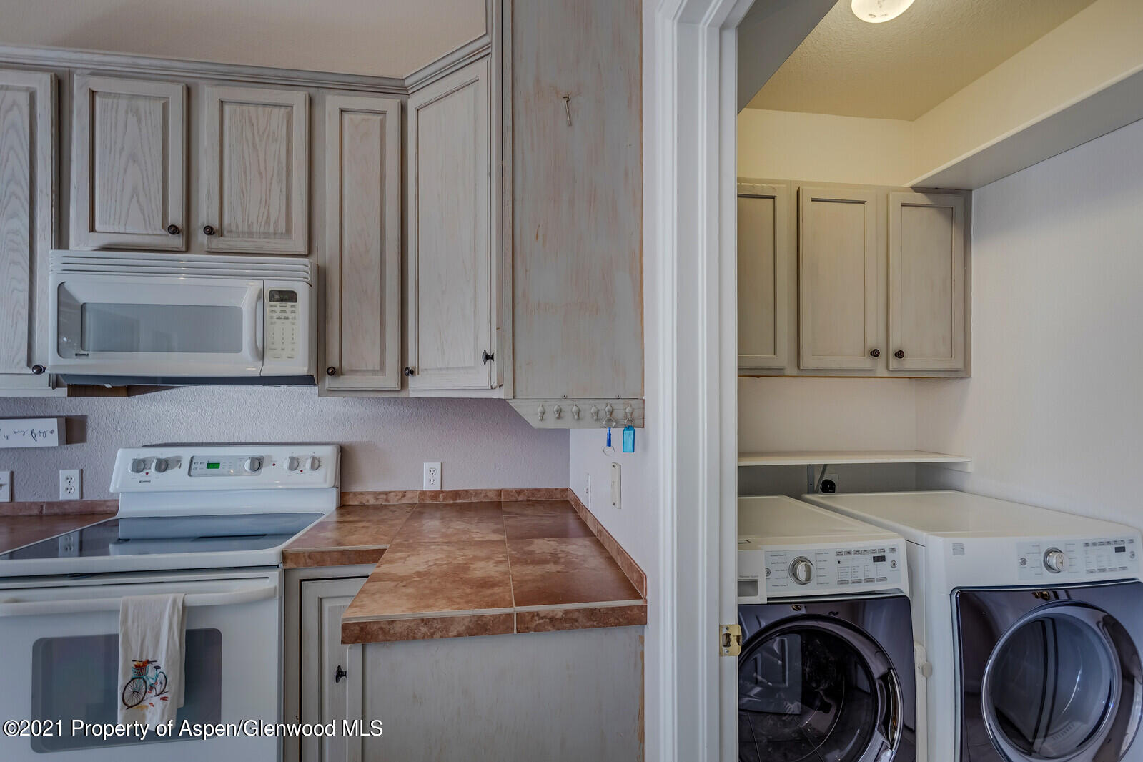 2355 Rana Road Grand Junction, CO 81507 - Photo 10 of 23 10_2355_Rana_Road_Grand_Junction_8150701