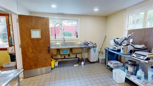 $1,249,000 | 380-378 Bohemian Highway, Sebastopol, CA 95472