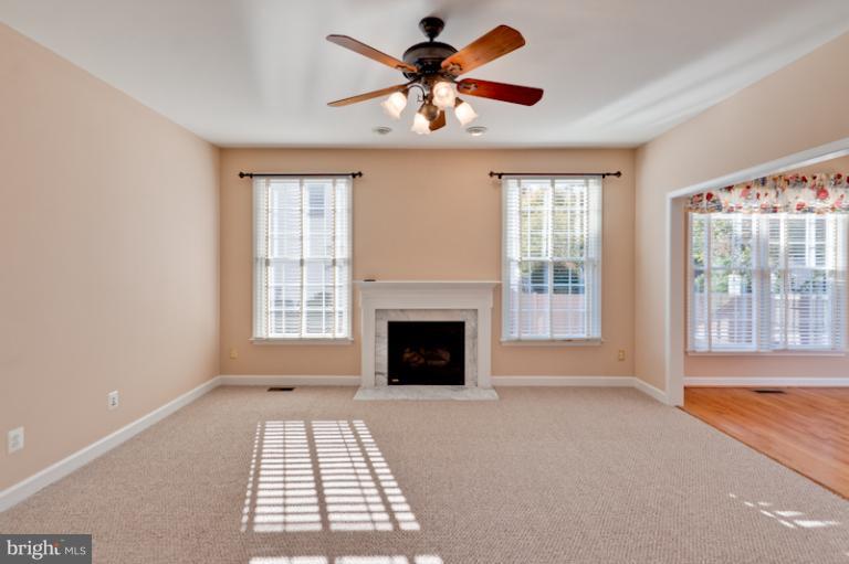 413 Court House Road Southwest Vienna, VA 22180 - Photo 3 of 30 Family Room