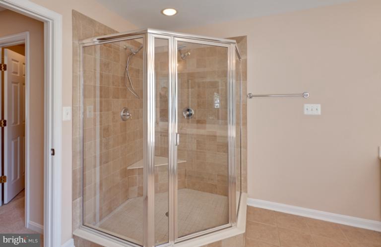 413 Court House Road Southwest Vienna, VA 22180 - Photo 10 of 30 Bath (Master)