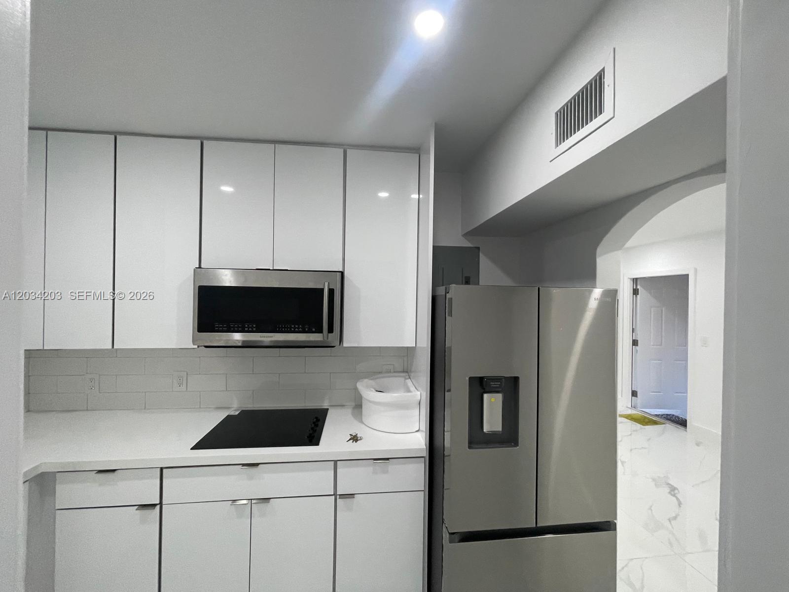 2103 Southwest 60th Avenue, Unit 2 Miami, FL 33155 - Photo 5 of 20