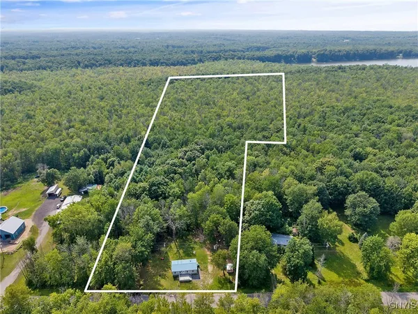 $199,000 | 193 Mud Lake Road, New Haven, NY 13114