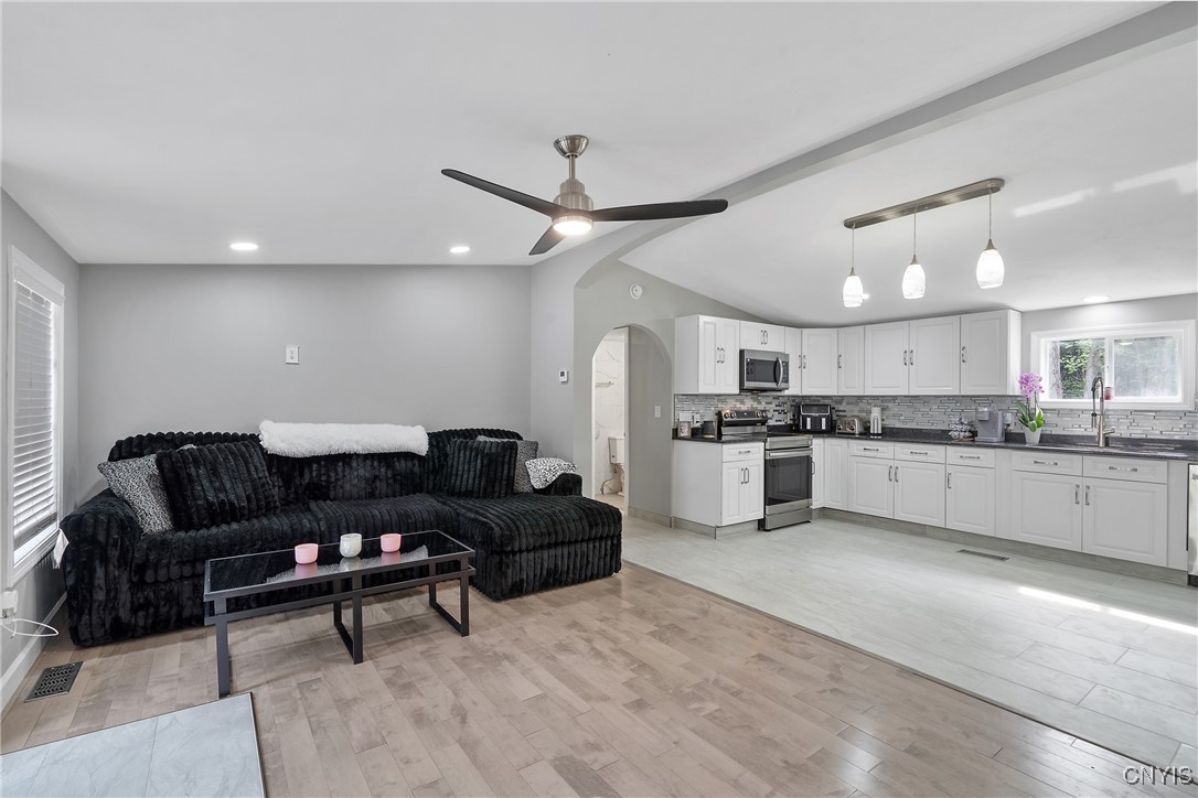 193 Mud Lake Road New Haven, NY 13114 - Photo 5 of 27