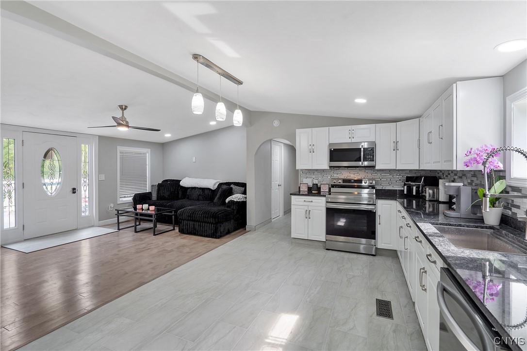 193 Mud Lake Road New Haven, NY 13114 - Photo 8 of 27