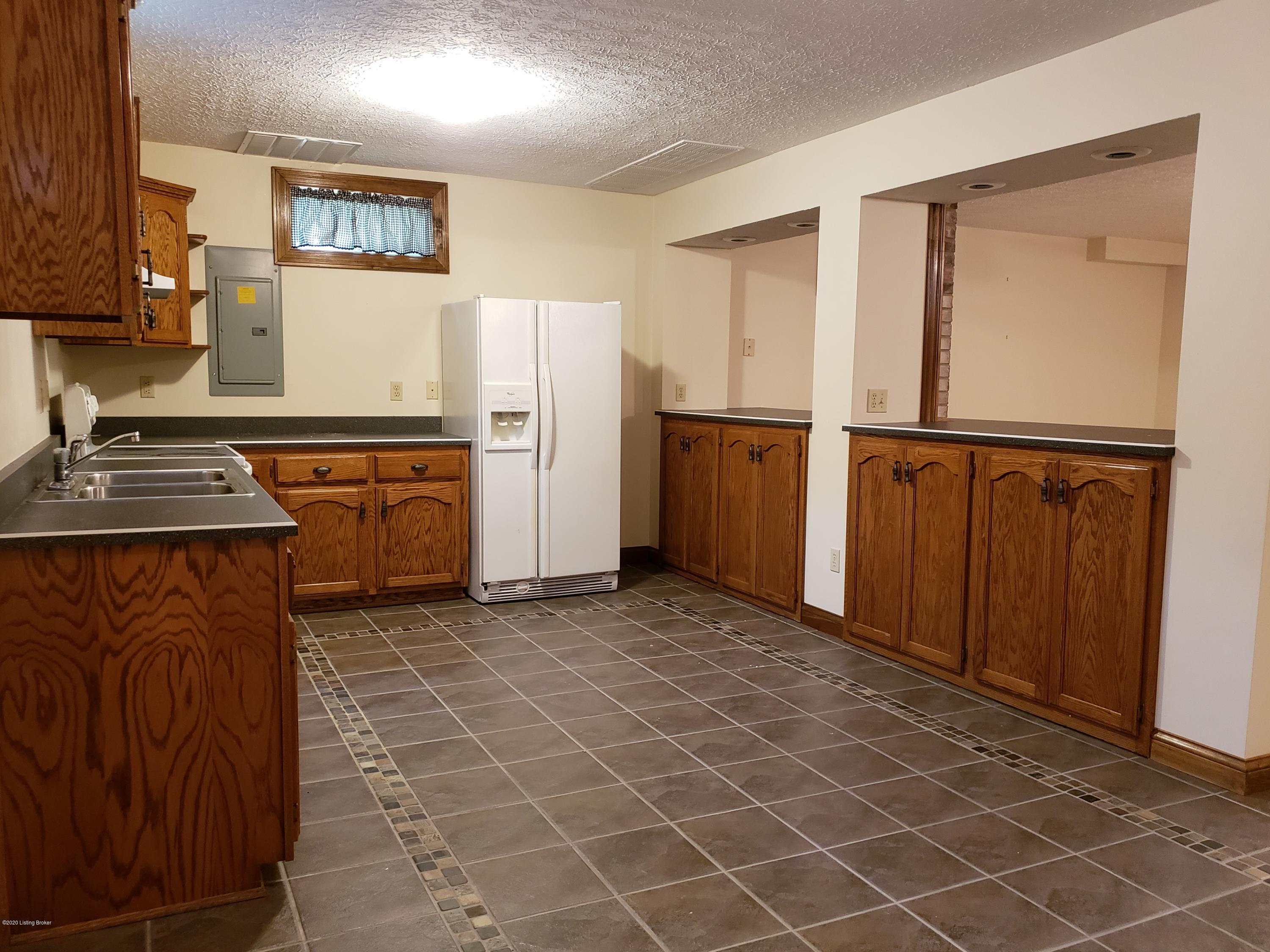 11800 New Haven Road Boston, KY 40107 - Photo 31 of 42 11800 bsmt ktich