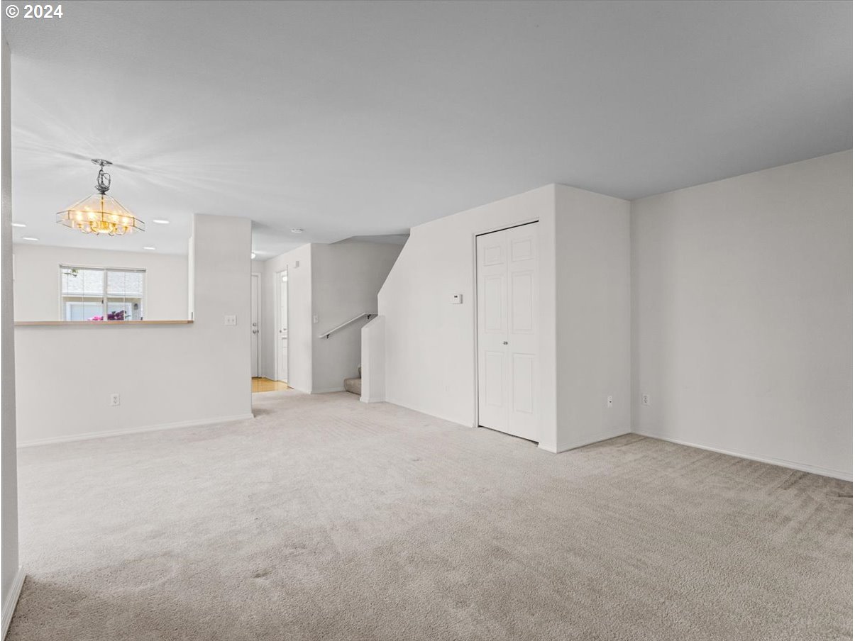 14329 Southwest Barrows Road, Unit 11 2 Beaverton, OR 97007 - Photo 8 of 30 Living Room/Entrance
