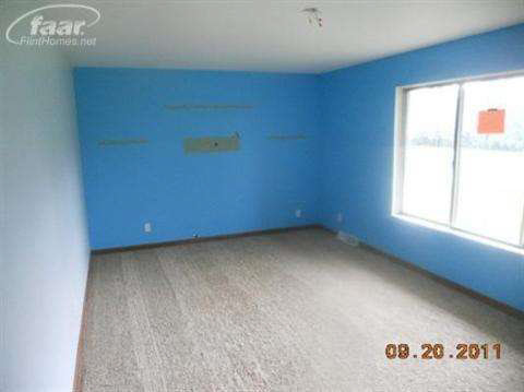 11087 Ray Road Gaines, MI 48436 - Photo 3 of 10 20125214-2.JPG