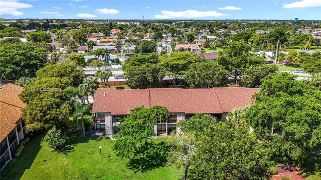 $1,950 | 2363 Southwest 15th Street, Unit 84, Deerfield Beach, FL 33442