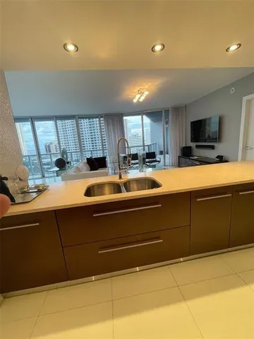 $7,800 | 465 Brickell Avenue, Unit 1201, Miami, FL 33131