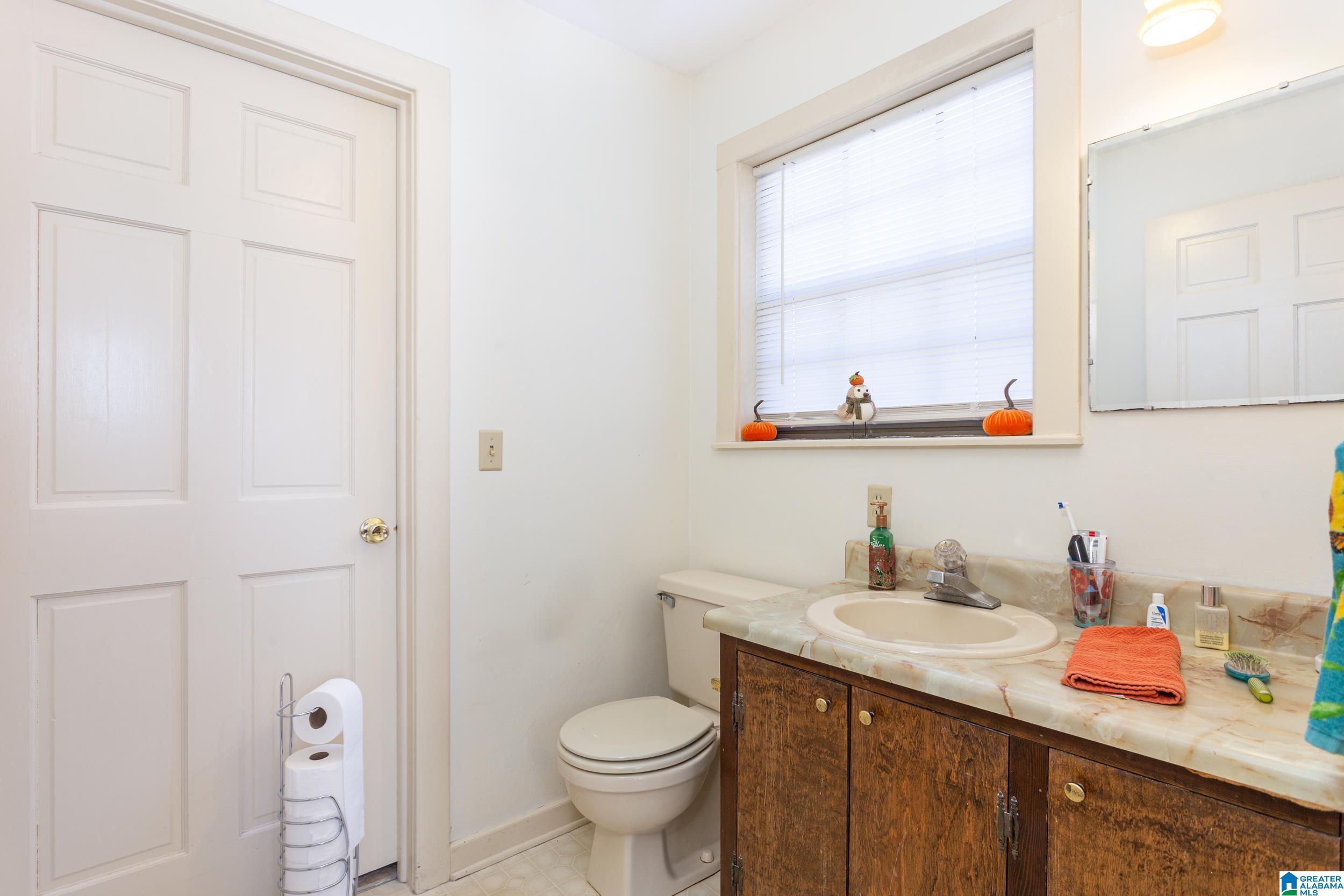 306 Oak Street Talladega, AL 35160 - Photo 11 of 18