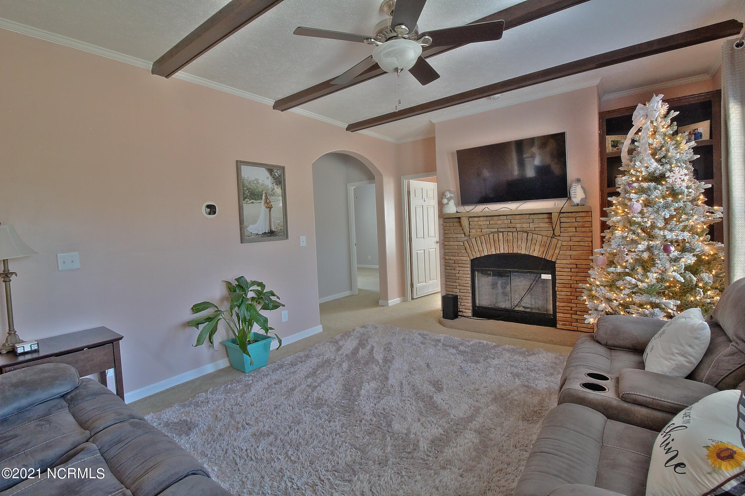 6965 Maple Road Northwest Ash, NC 28420 - Photo 9 of 21 Living Area